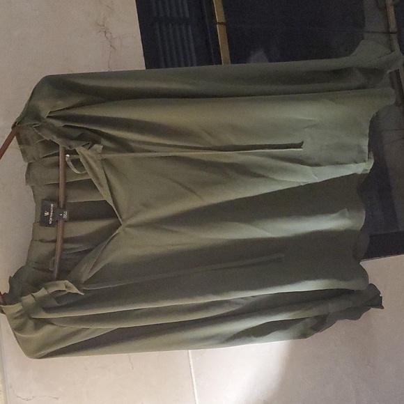 Worthington EUC Blouse - Picture 3 of 8
